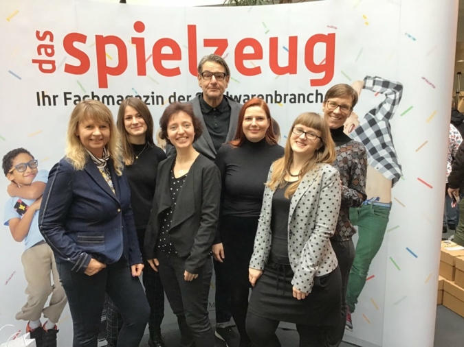 Gruppenbild-Spielwarenmesse.jpg