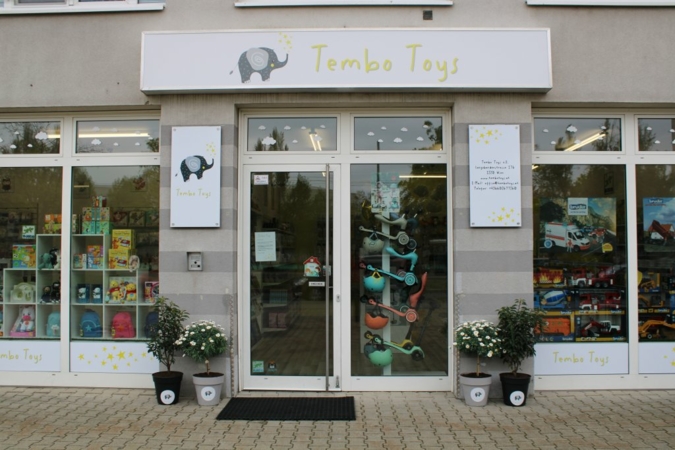 Tembo-Toys-WienAussenansicht.jpg