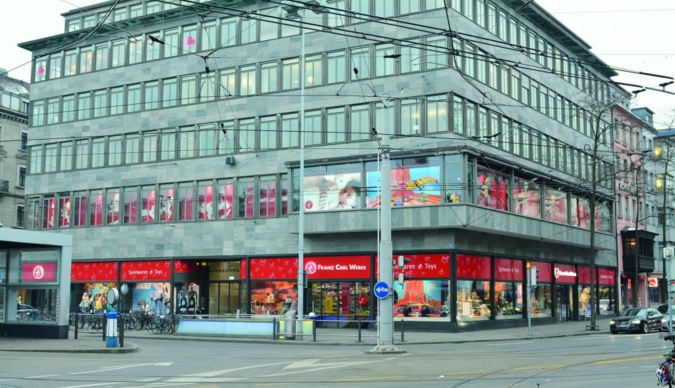 Franz-Carl-Weber-Geschaeft.jpg