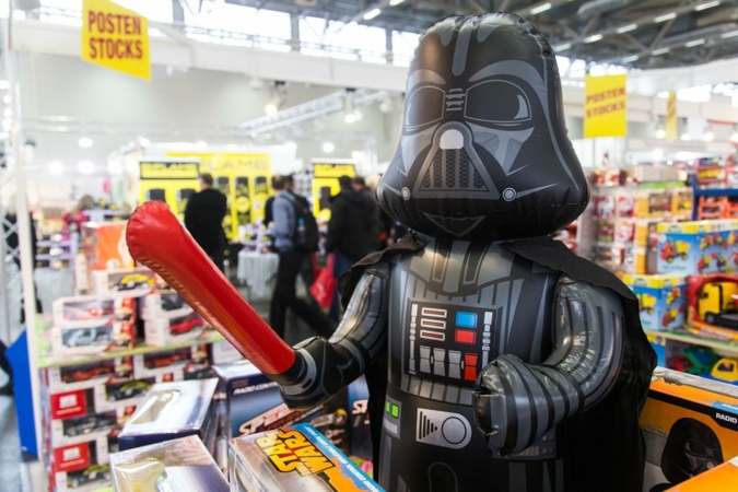IAW-Messe-Spielzeug.jpg