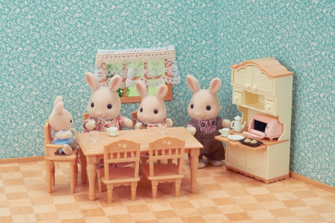 Sylvanian-Families-Esszimmer.jpg