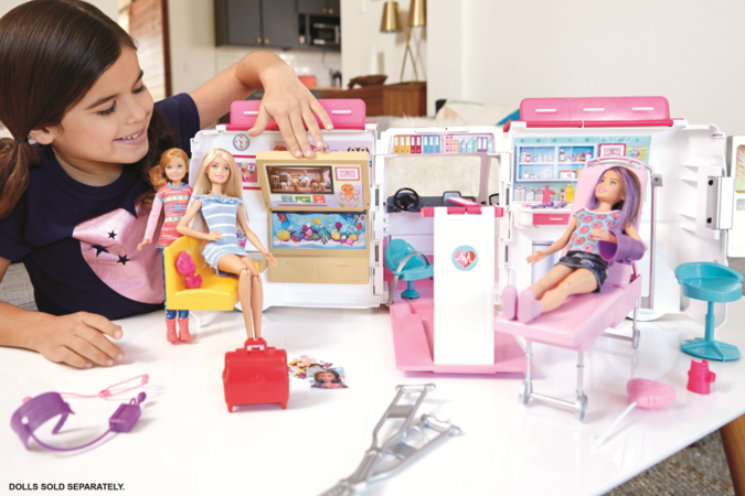 Barbie-2-in-1-Krankenwagen.png