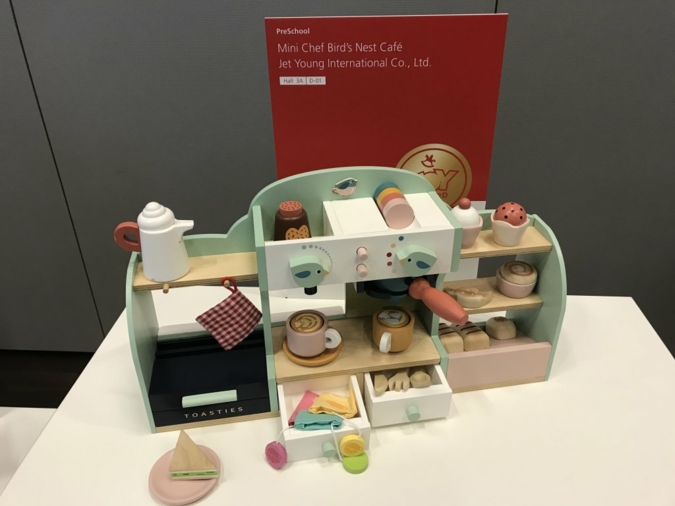 Mini-Birds-Chef-Cafe.jpg