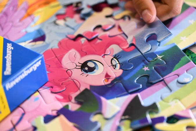 Ravensburger-Puzzle-Teil.jpg