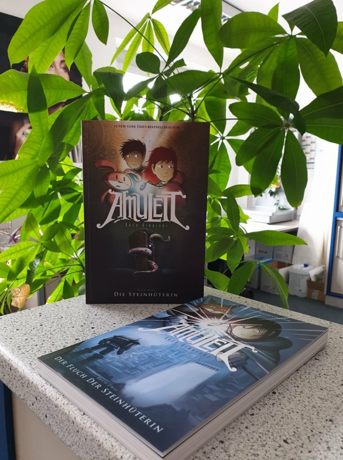 Amulett-Adrian-Verlag.jpg