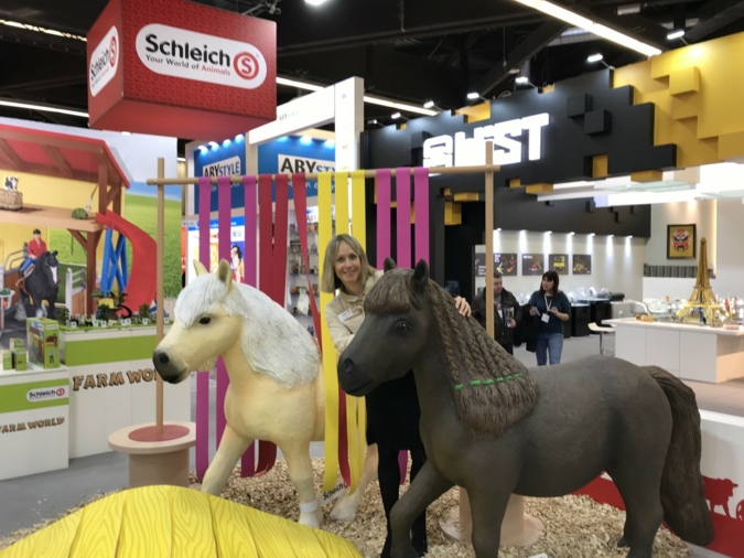Schleich-Spielwarenmesse.jpg