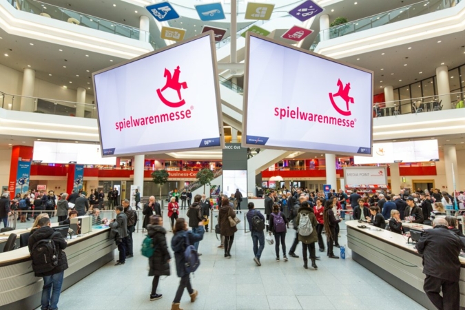 Spielwarenmesse-Eingang.jpg
