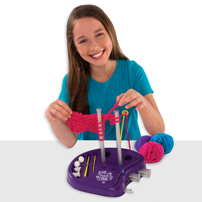 Spin Master_Knit‘s Cool Knitting Studio