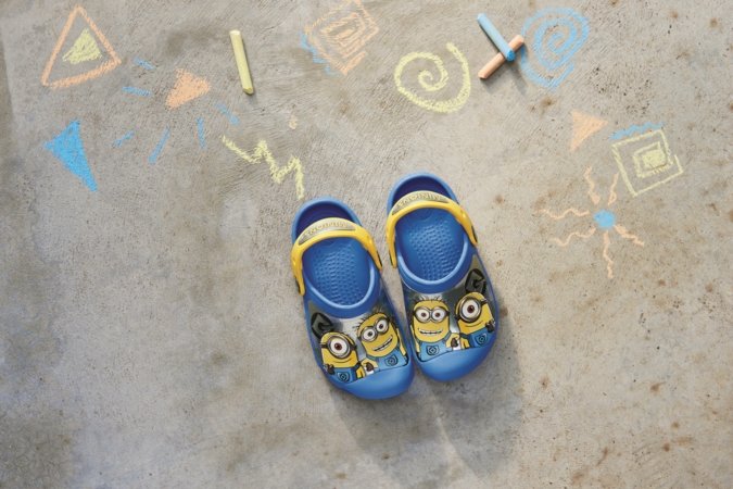 Minion Clog