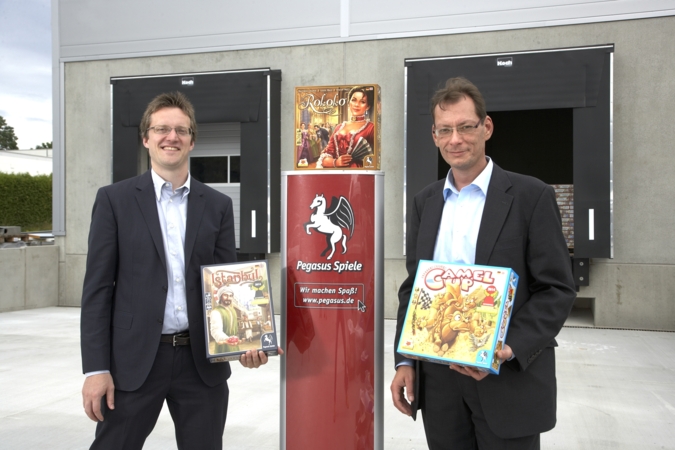 Pegasus_Karsten Esser, Andreas Finkernagel