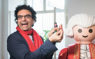 Playmobil-Sonderfigur-Mozart.jpg