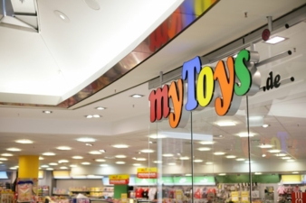 MyToys-Logo-vor-Filiale.jpeg