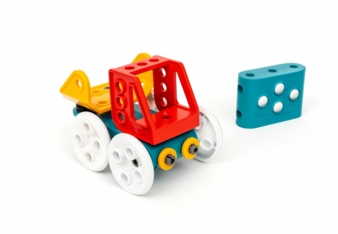 BRIO-34605-Builder-Auto-mit-Fernsteuerung-Freisteller-Copyright-BRIO.jpg