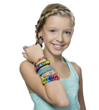 78690_rainbow-loom1.jpg